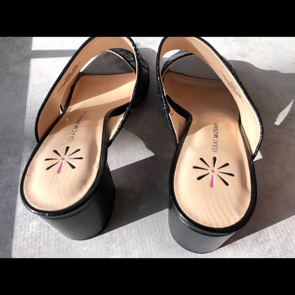 ISAAC MIZRAHI LIVE Sandals - Picture 4 of 7